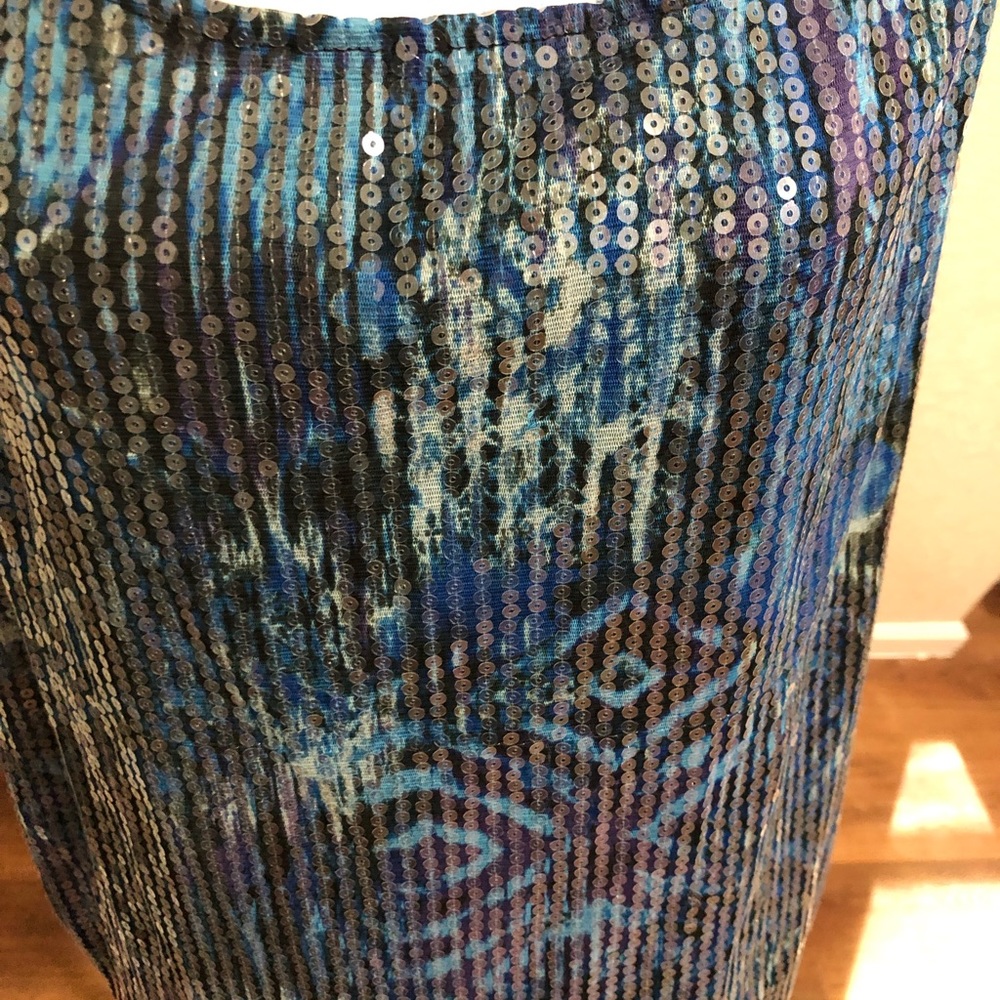 Sequined Tank Top - Picture 4 of 4